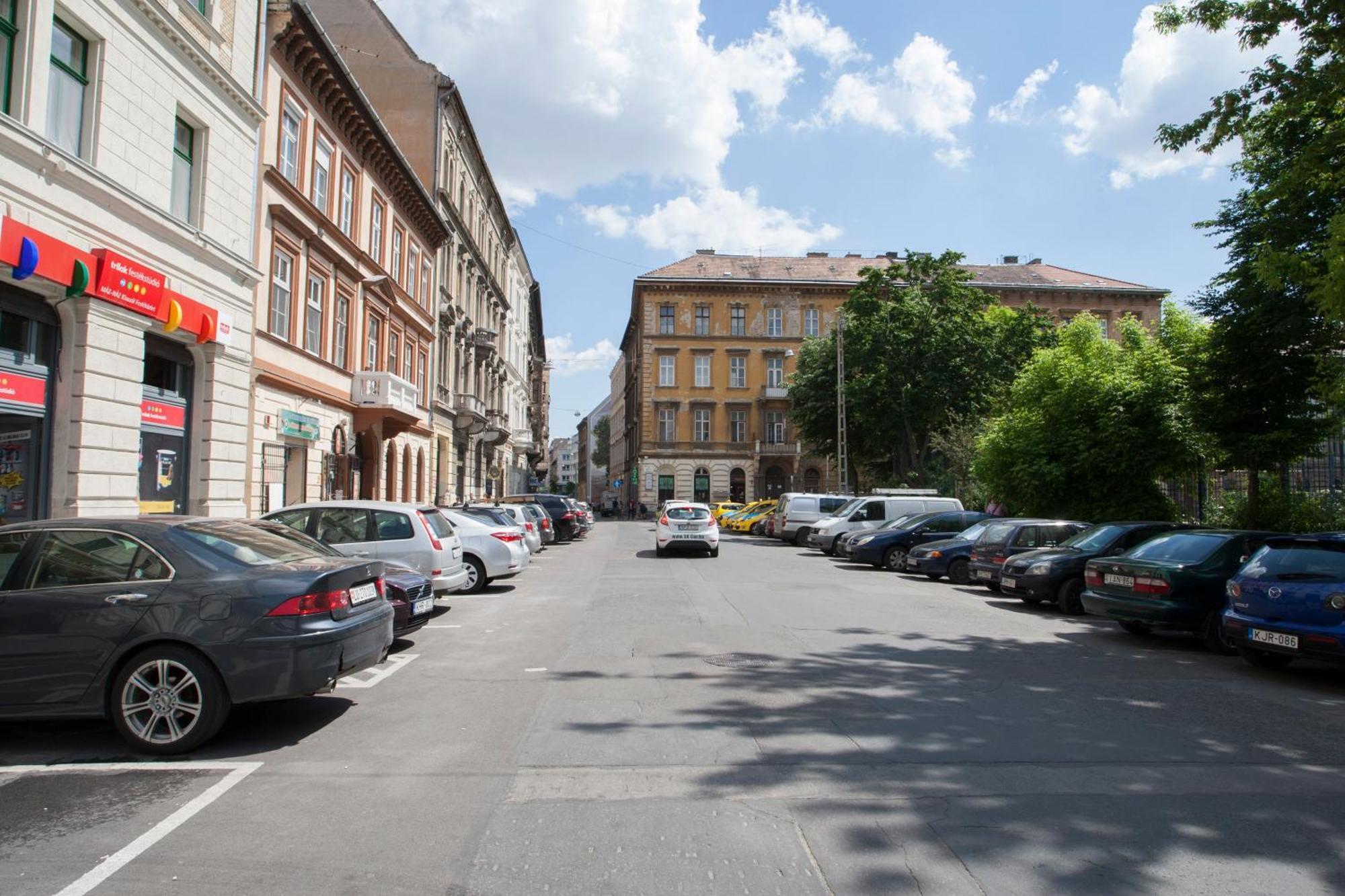 Carolyn Apartman In The Old City Apartment Budapest Exterior photo