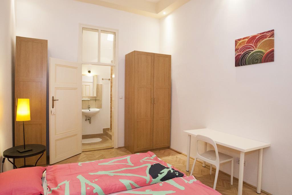 Carolyn Apartman In The Old City Apartment Budapest Exterior photo